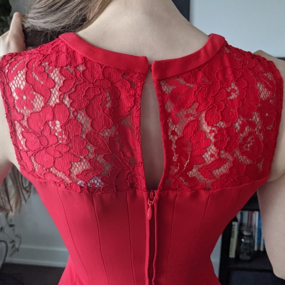 Lacy Fitted Red Dress H&M - Picture 4 of 4